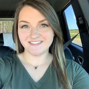 Meet your Posher, Michaela